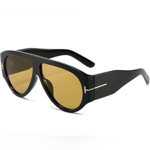 Oversized 70’s like aviator Sunglasses with Amber Lenses